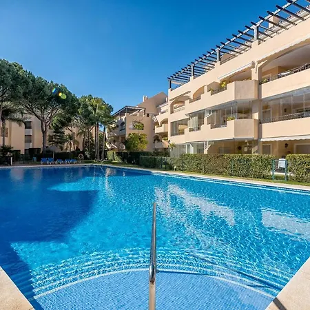 Beachfront Penthouse Elviria Playa شقة ماربيا