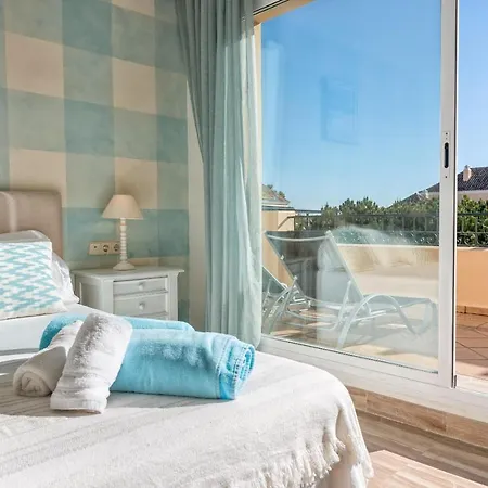 شقة Beachfront Penthouse Elviria Playa