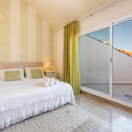 Beachfront Penthouse Elviria Playa ماربيا