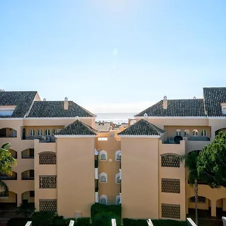 شقة Beachfront Penthouse Elviria Playa